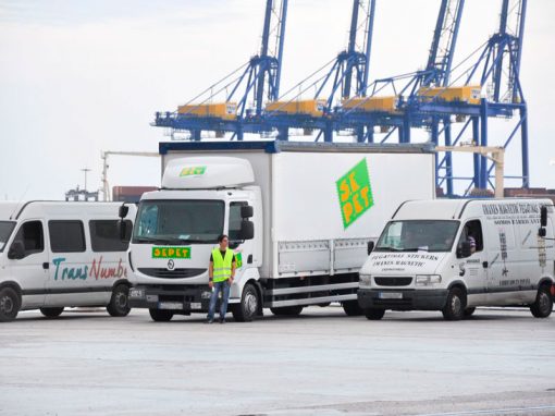 camion muelle gruas